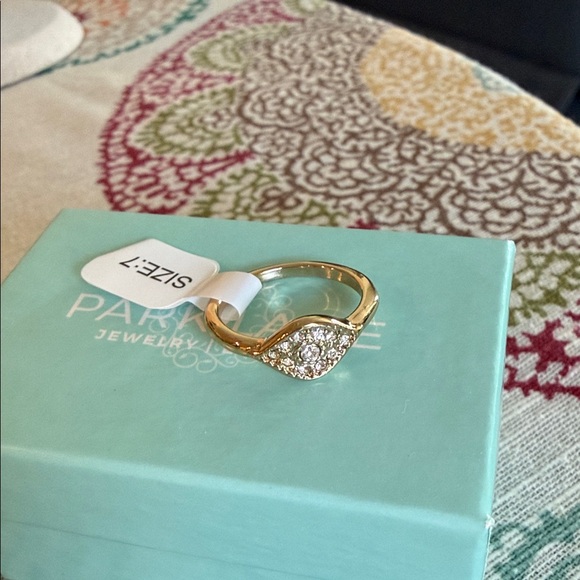 Park Lane Jewelry - Park Lane Namaste Ring Elegant Gold Ring with Sparkling Accents size 7